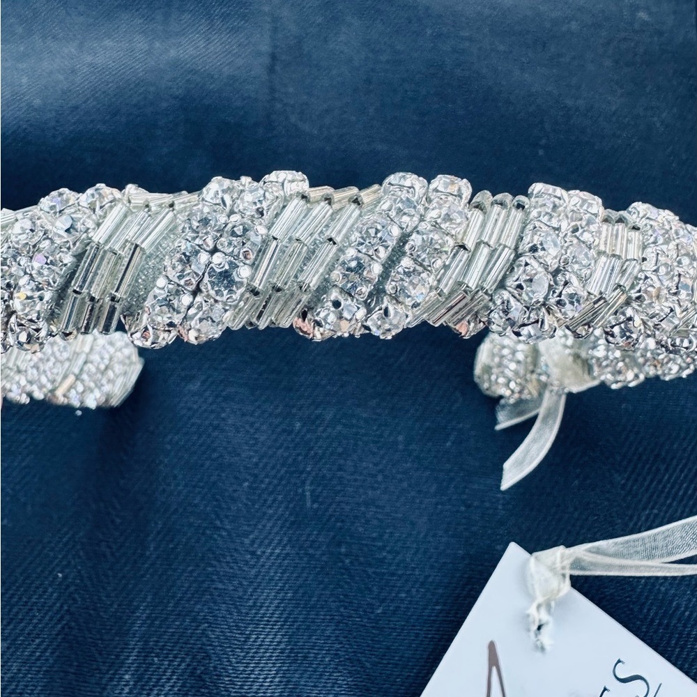 Melissa James Brand New Wedding head piece/band - Picture 2 of 4
